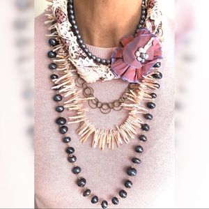 BEAUTIFUL BOHEMIAN STYLE NECKLACE.